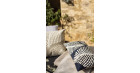 Coussin brodé Flora Marine 30 x 50